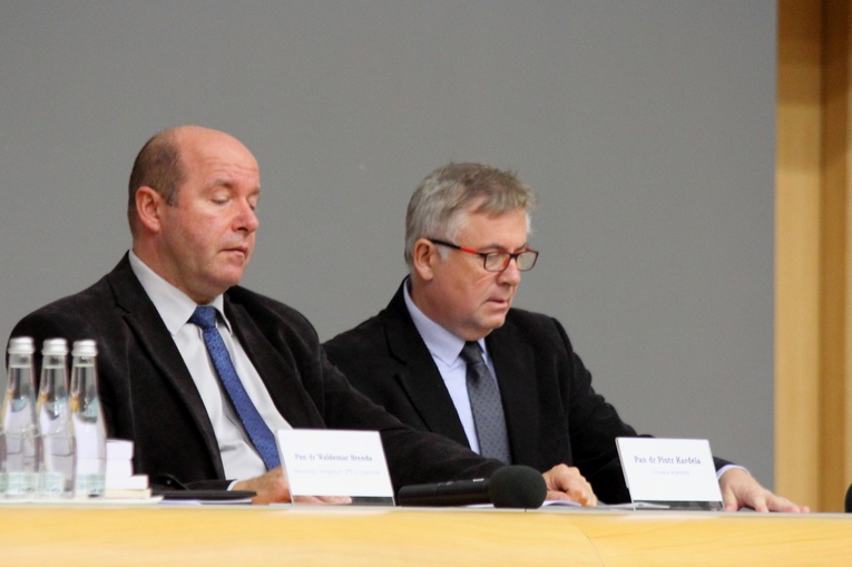 Bratankowie 2016