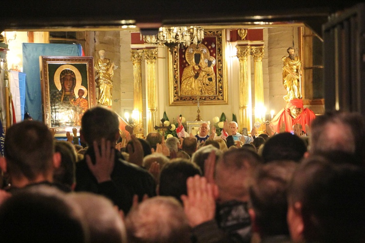 Powitanie ikony MB Częstochowskiej w Słupi