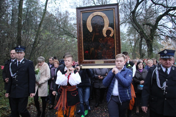 Powitanie ikony MB Częstochowskiej w Słupi