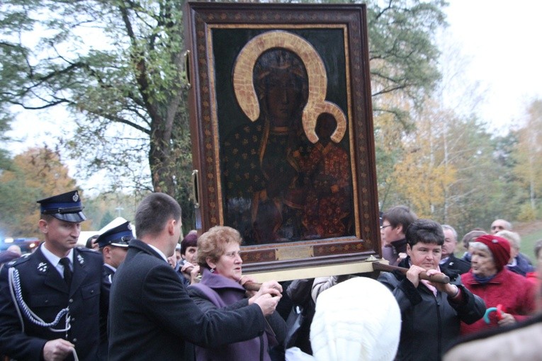 Powitanie ikony MB Częstochowskiej w Słupi