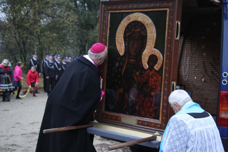 Powitanie ikony MB Częstochowskiej w Słupi