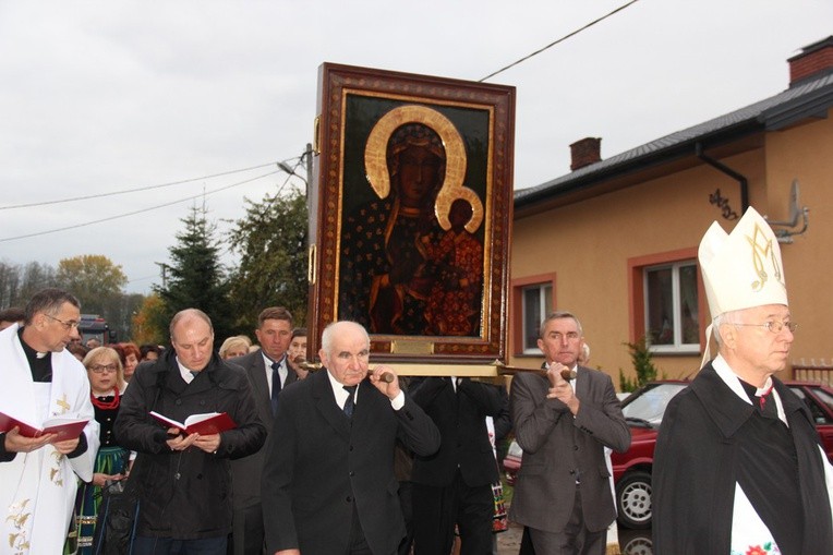 Powitanie ikony MB Częstochowskiej w Janisławicach