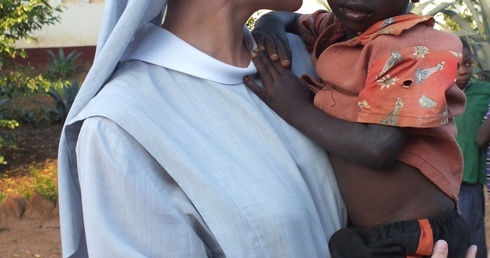 Posługa misyjna siostry Edyty Godziek w Tanzanii