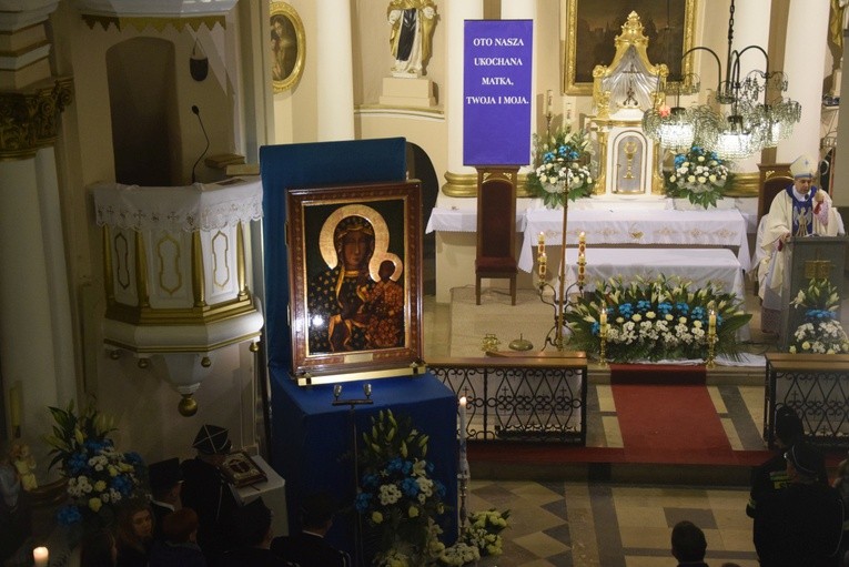 Powitanie ikony MB Częstochowskiej w Żelaznej