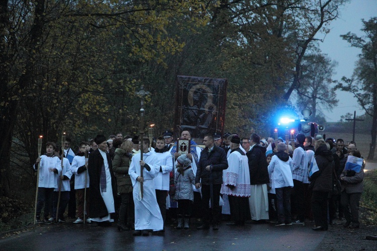 Powitanie ikony MB Częstochowskiej w Starej Rawie