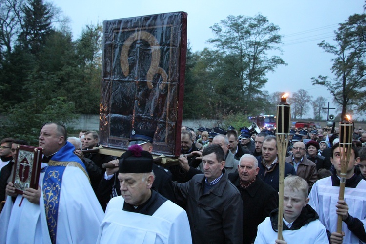 Powitanie ikony MB Częstochowskiej w Starej Rawie