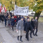 Rekonstrukcja radomskiego protestu z 1945 r.