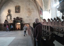 Lubomierz czeka nocą