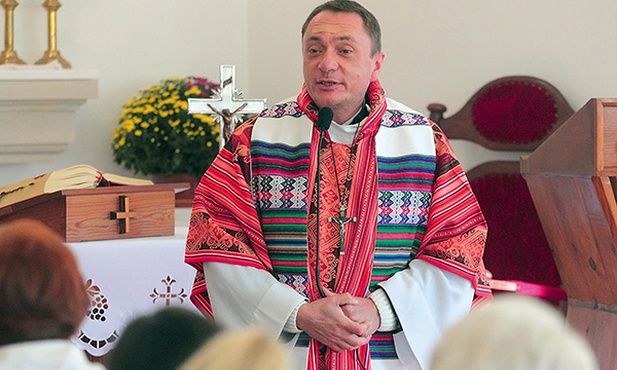 Wizyta w Polsce to nie tylko urlop, ale i możliwość podratowania zdrowia czy promocji dzieła misji wśród wiernych diecezji legnickiej.