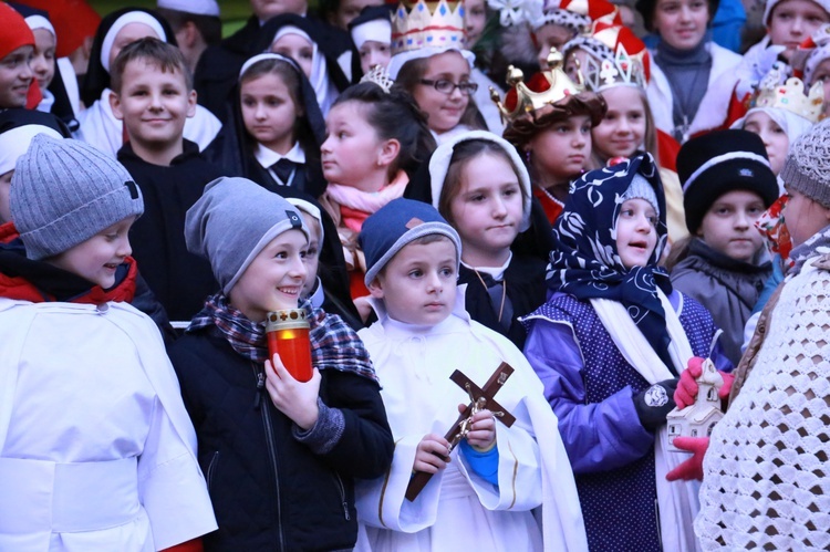 Korowód świętych w Pleśnej