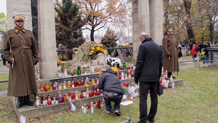 1 listopada 2016 na cmentarzu Rakowickim