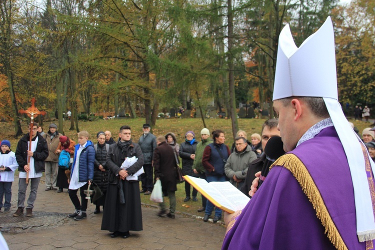 Uroczystość Wszystkich Świętych 