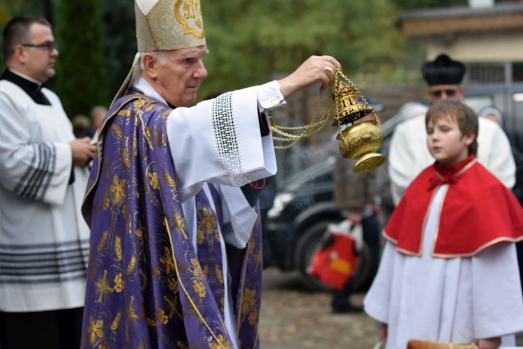 Obchody Wszystkich Świętych z bp. Ignacym