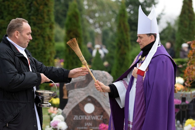 Uroczystość Wszystkich Świętych z biskupem Adamen