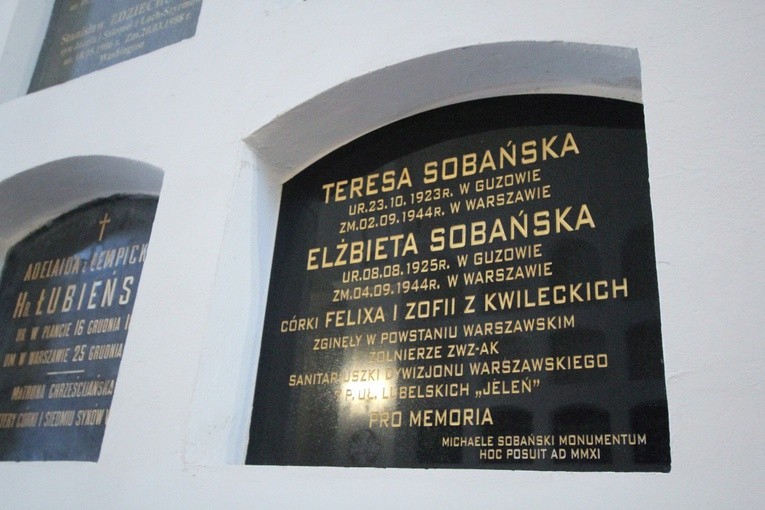 Msza św. w kaplicy grobowej Łubieńskich i Sobańskich