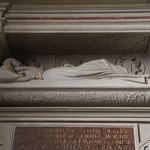 Krypta i pomniki nagrobne w katedrze