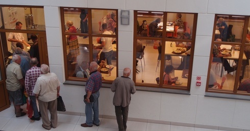 Bezdomni pojadą do Ojca Świętego