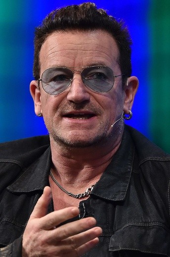 Bono z U2 wybrany... "kobietą roku" magazynu Glamour