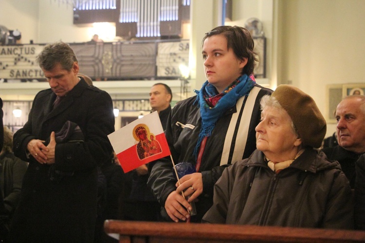 Powitanie ikony MB Częstochowskiej w parafii Miłosierdzia Bożego w Skierniewicach