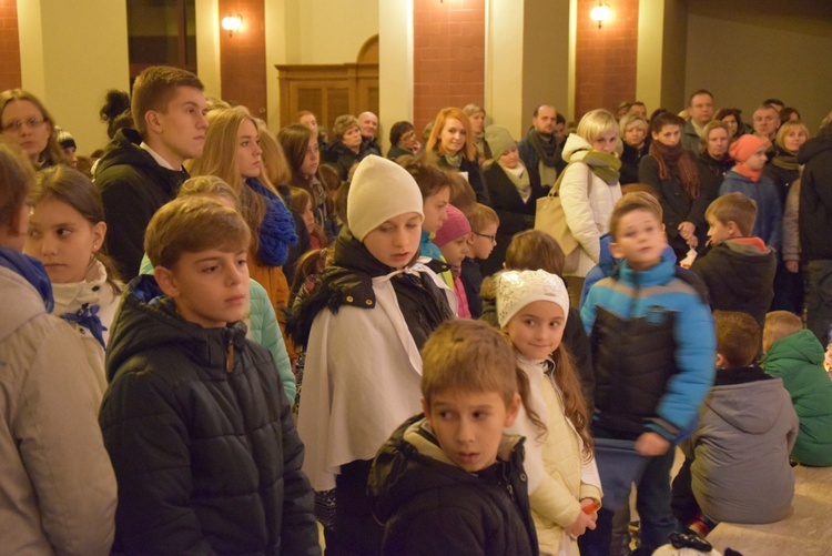 Powitanie ikony MB Częstochowskiej w parafii Najświętszego Serca Pana Jezusa w Skierniewicach