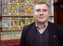 Krzysztof Jachimowicz od lat sprawuje pieczę nad Dworem Artusa.