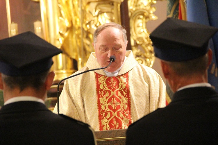 Zaduszki strażackie w Oleśnie