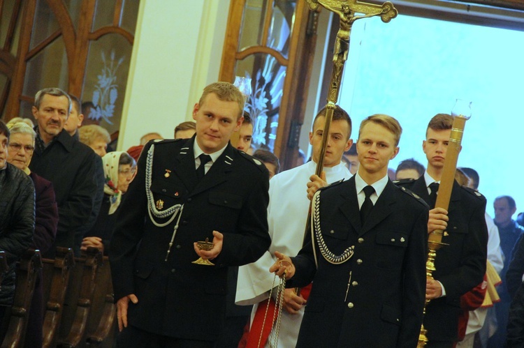 Zaduszki strażackie w Oleśnie