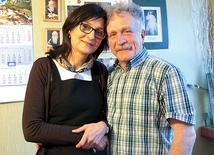 Konferencja „Biblia o finansach” trwa 1 dzień, składa się z sześciu sesji wykładowych, które poprowadzą Izabela Korzec oraz Małgorzata i Wojciech Nowiccy z Fundacji Edukacja Finansowa Crown. Organizatorem jest Katolickie Stowarzyszenie uBIBLIJNIEni.pl. Zapisy: tel. 697793845. Na zdjęciu: Piotr Nowak z Głogowa z żoną Jolantą.