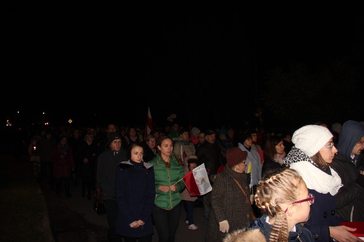 Powitanie ikony MB Częstochowskiej w parafii Niepokalanego Serca NMP w Skierniewicach