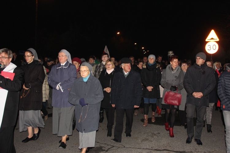 Powitanie ikony MB Częstochowskiej w parafii Niepokalanego Serca NMP w Skierniewicach