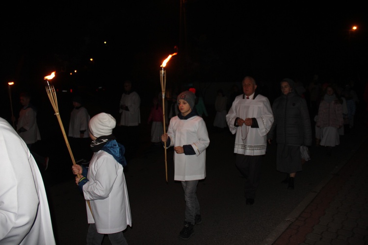 Powitanie ikony MB Częstochowskiej w parafii Niepokalanego Serca NMP w Skierniewicach