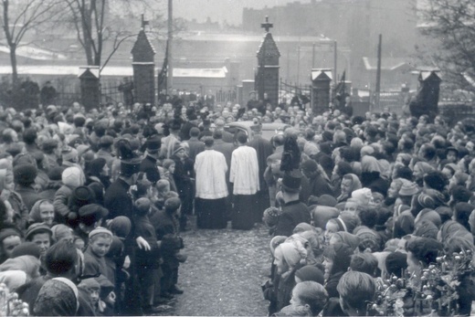 Powrót biskupów śląskich w 1956 roku