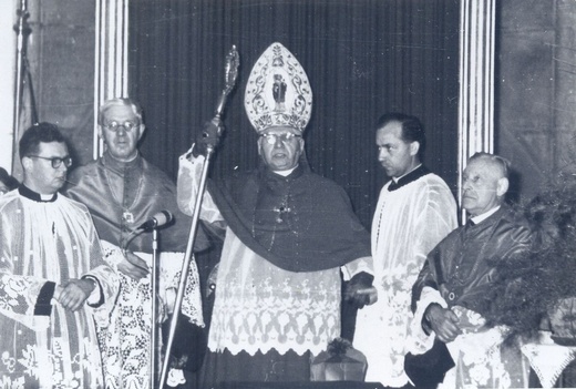 Powrót biskupów śląskich w 1956 roku