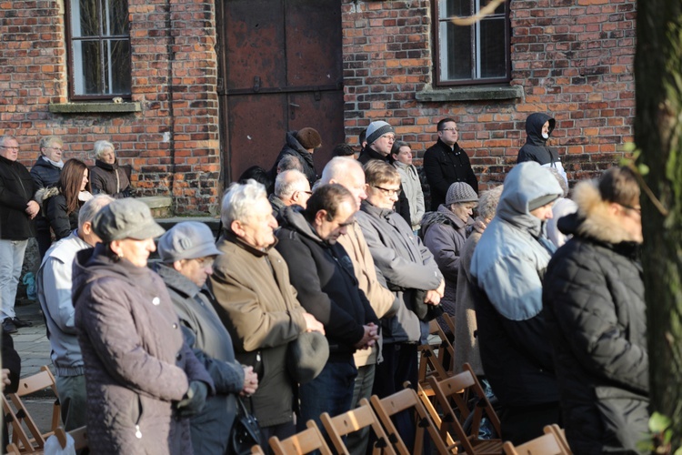 Modlitwa za dusze zmarłych w KL Auschwitz