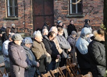 Modlitwa za dusze zmarłych w KL Auschwitz