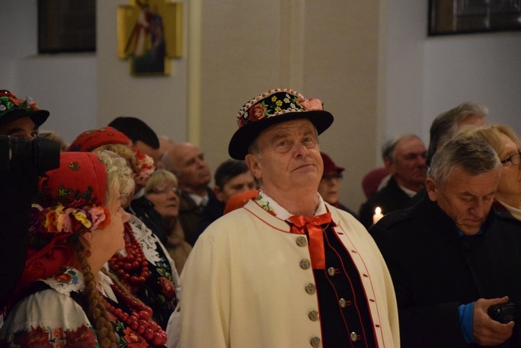 Powitanie ikony MB Częstochowskiej w parafii wojskowej w Skierniewicach