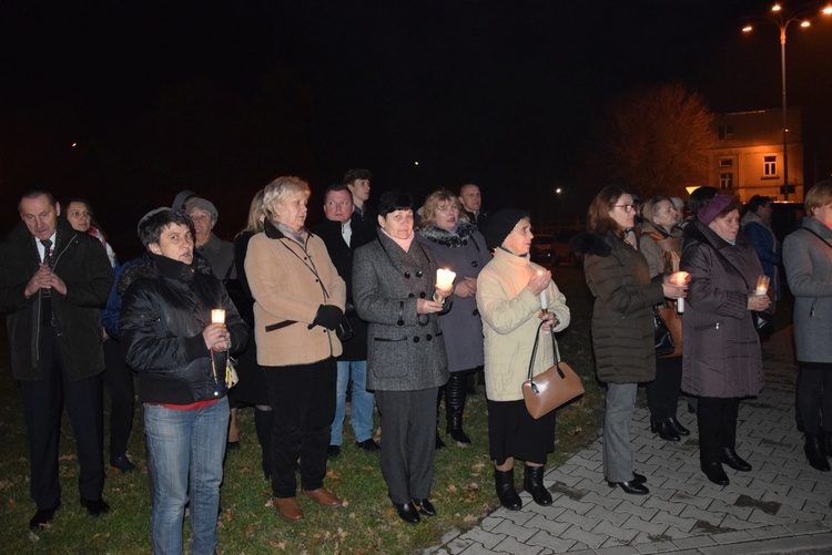 Powitanie ikony MB Częstochowskiej w parafii wojskowej w Skierniewicach