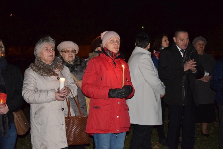 Powitanie ikony MB Częstochowskiej w parafii wojskowej w Skierniewicach