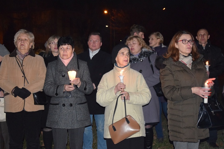 Powitanie ikony MB Częstochowskiej w parafii wojskowej w Skierniewicach