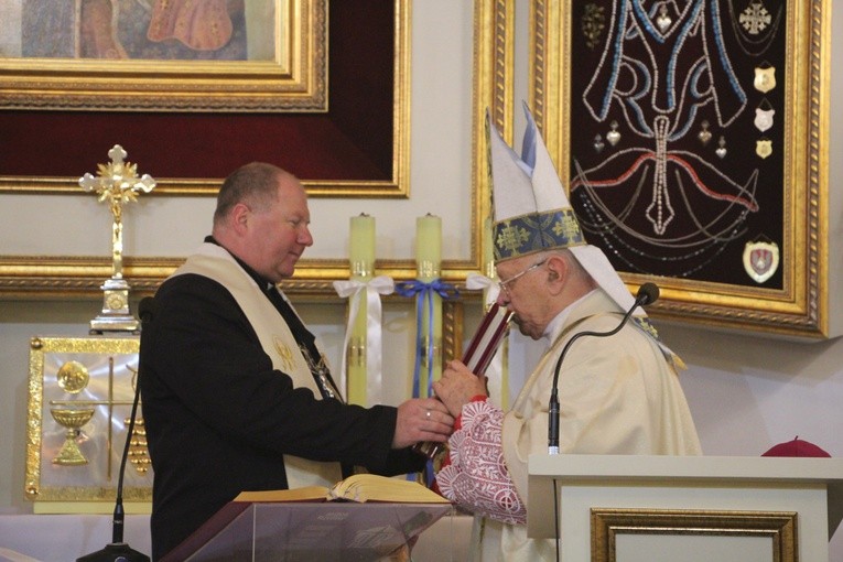 Powitanie ikony MB Częstochowskiej w parafii Grzymkowice-Byki