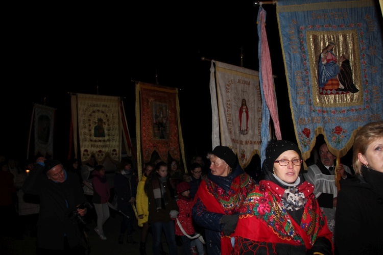 Powitanie ikony MB Częstochowskiej w parafii Grzymkowice-Byki