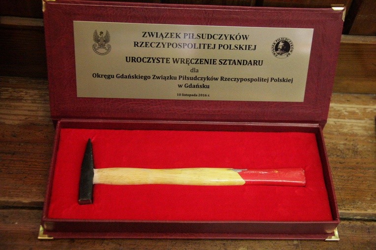 Sztandar dla Piłsudczyków