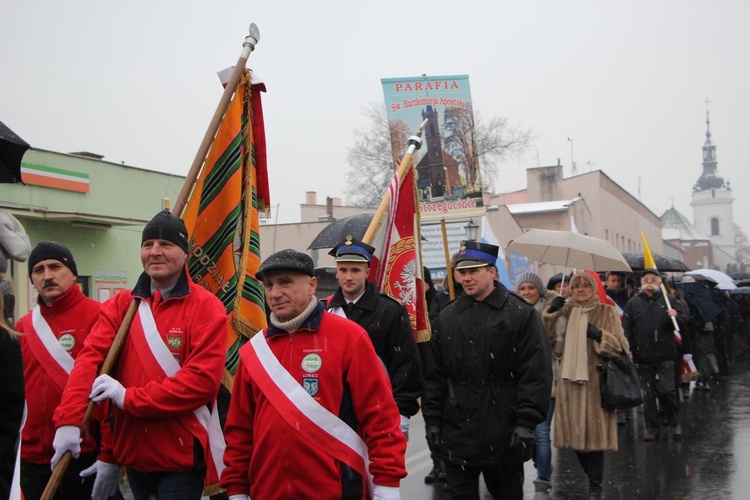 Procesja z relikwiami św. Wiktorii w Łowiczu