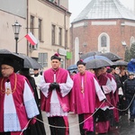 Procesja z relikwiami św. Wiktorii w Łowiczu