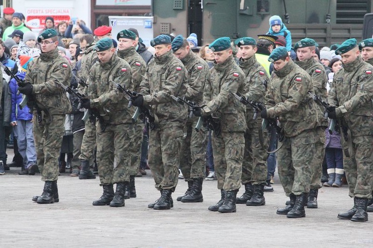 Obchody 98. rocznicy odzyskania przez Polskę niepodległości