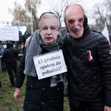 Pęknięta niepodległa