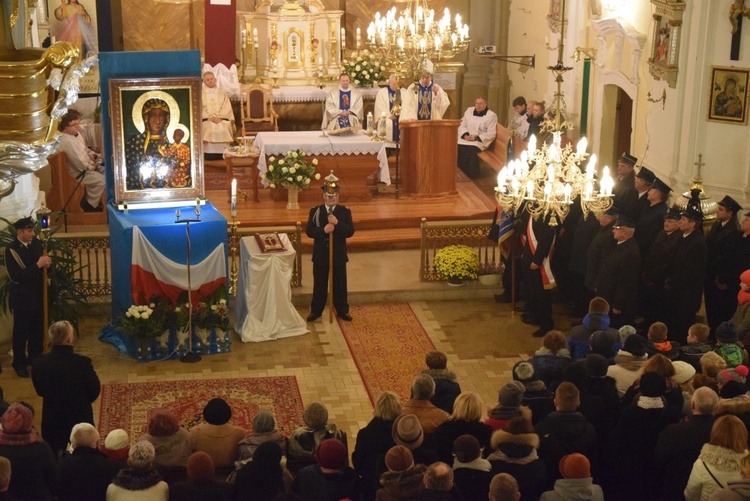 Powitanie ikony MB Częstochowskiej w Regnowie