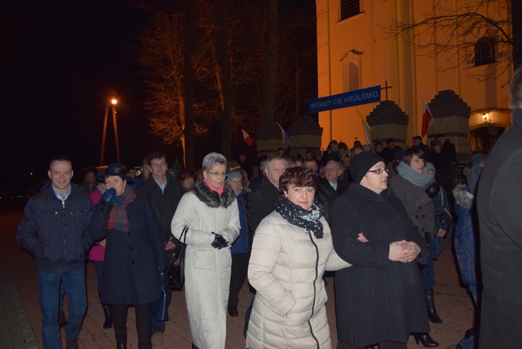 Powitanie ikony MB Częstochowskiej w Regnowie