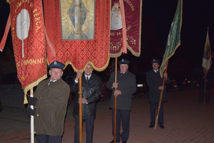 Powitanie ikony MB Częstochowskiej w Regnowie