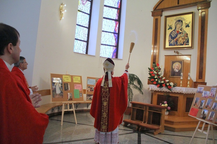 Poświęcenie kaplic u Karoliny